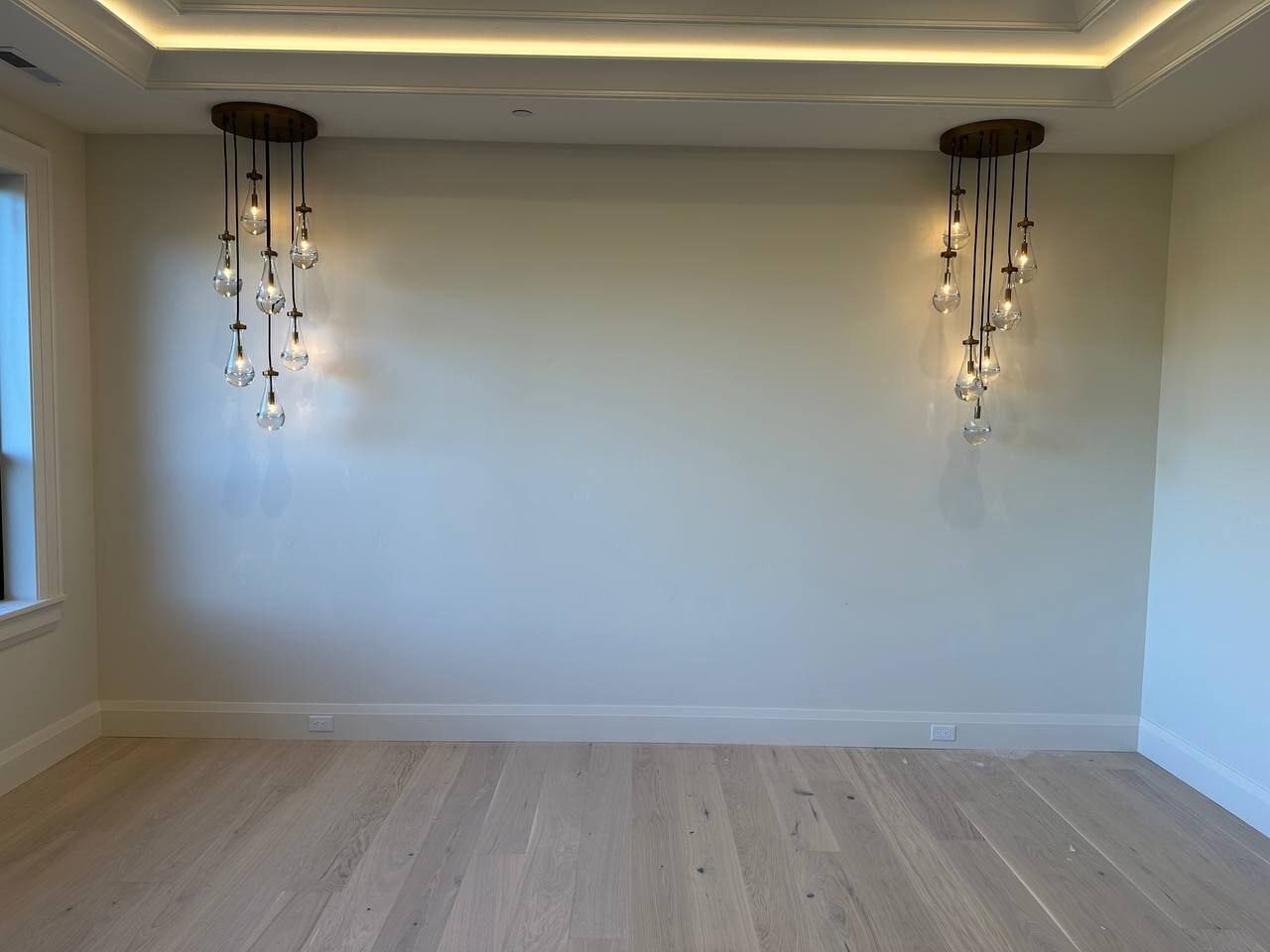 Tray ceiling with cove LED and two pendant clusters, Clark County WA